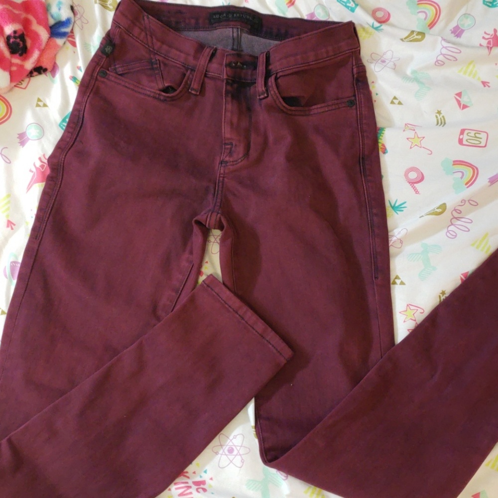 HIGH WAIST BURGANDY ROCK &REPUBLIC JEANS
